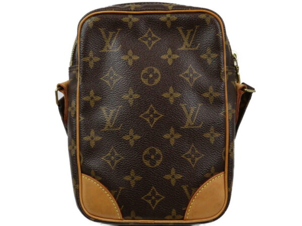 imgrc0096001924 Louis Vuitton Danube Monogram Canvas Shoulder Bag Brown