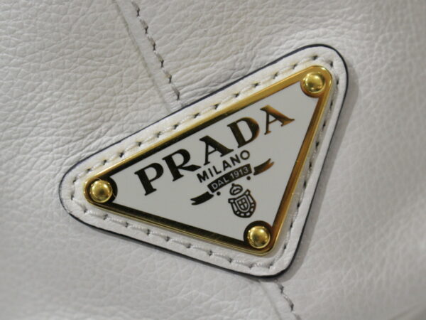 imgrc0096400899 Prada Leather Drawstring Shoulder Bag White