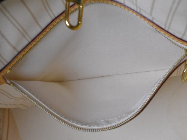 imgrc0096452027 Louis Vuitton Neverfull MM Tote Bag Damier Azur Ivory White