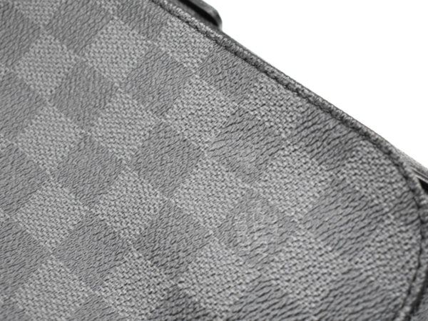 imgrc0096494491 Louis Vuitton District PM Shoulder Bag Damier Graphite Black