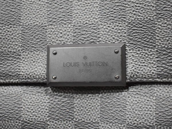 imgrc0096494504 Louis Vuitton District PM Shoulder Bag Damier Graphite Black