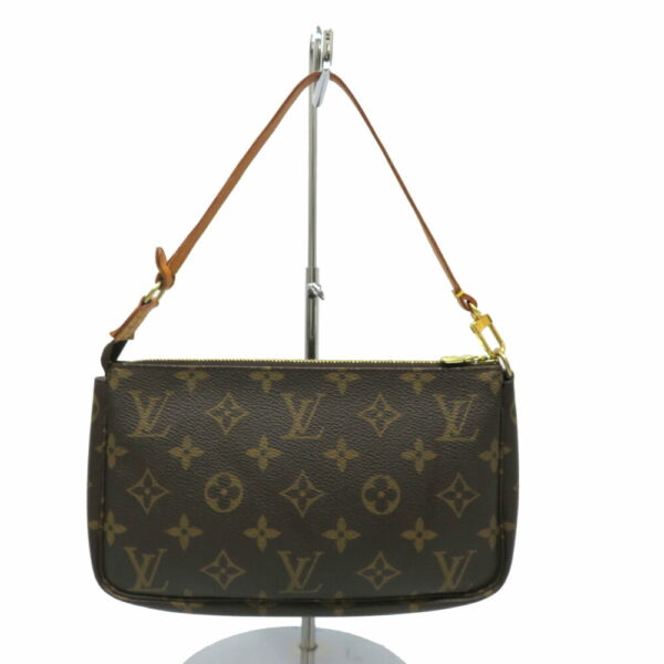 imgrc0096500234 Louis Vuitton Pochette Accessoire Monogram Crossbody Bag