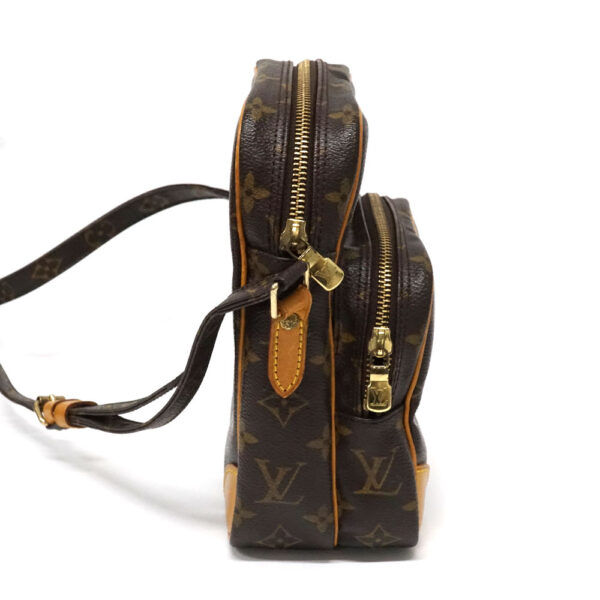 imgrc0096500472 Louis Vuitton Amazon shoulder bag Monogram