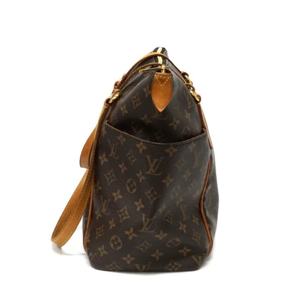 imgrc0096616714 Louis Vuitton Totally MM tote bag Monogram