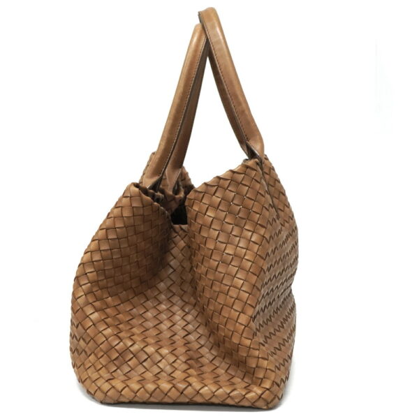 imgrc0096650079 Bottega Veneta Hippo MM Tote Bag