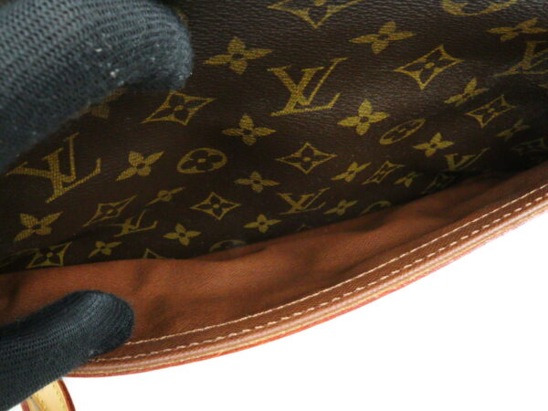 imgrc0096690962 Louis Vuitton Trocadero Monogram Canvas Shoulder Bag Brown