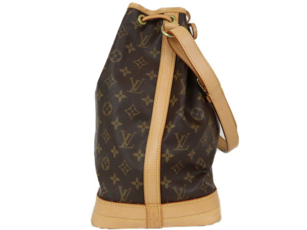 imgrc0096731242 Louis Vuitton Noe Monogram Canvas Drawstring Bag Brown