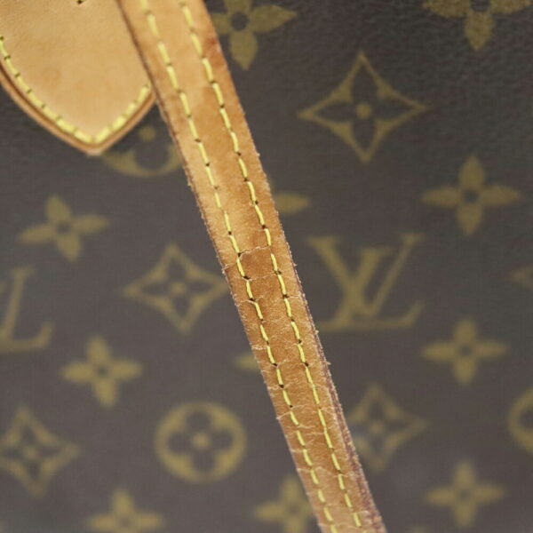 imgrc0096807176 Louis Vuitton Neverfull MM Monogram Canvas Tote Bag