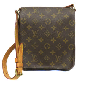 imgrc0096826412 Louis Vuitton Sac De Paul PM Shoulder Bag Epi Black