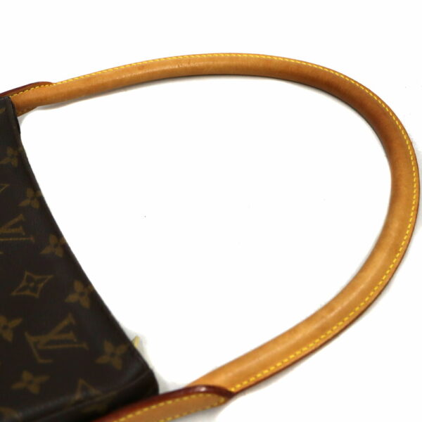 imgrc0096926320 Louis Vuitton Looping MM Shoulder Bag Monogram