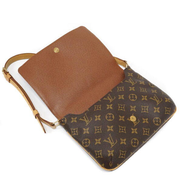 imgrc0096944628 Louis Vuitton Musette Tango Short Monogram Bag