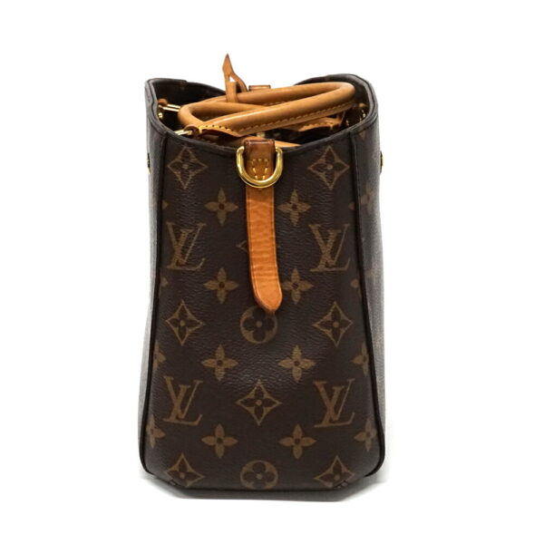 imgrc0096945242 Louis Vuitton Montaigne BB Monogram Shoulder Bag