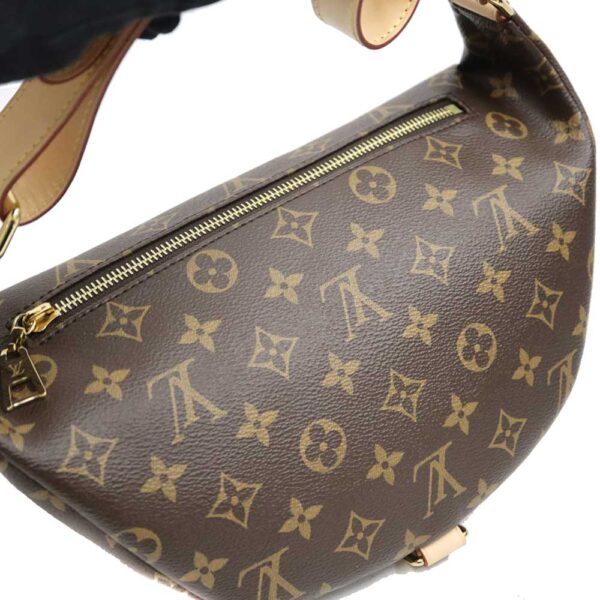 imgrc0097883138 Louis Vuitton Bum Bag Body Bag Monogram