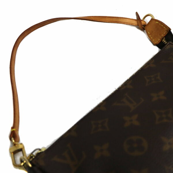 imgrc0097902757 Louis Vuitton Pochette Accessoire Handbag Monogram