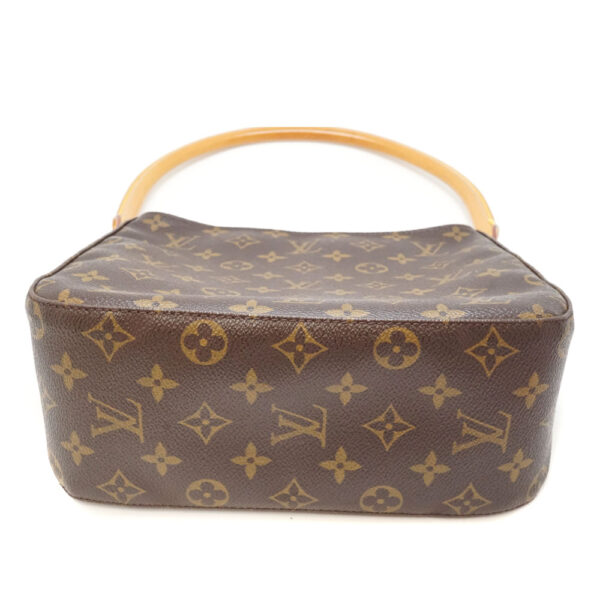 imgrc0097922079 Louis Vuitton Looping MM Shoulder Bag Monogram