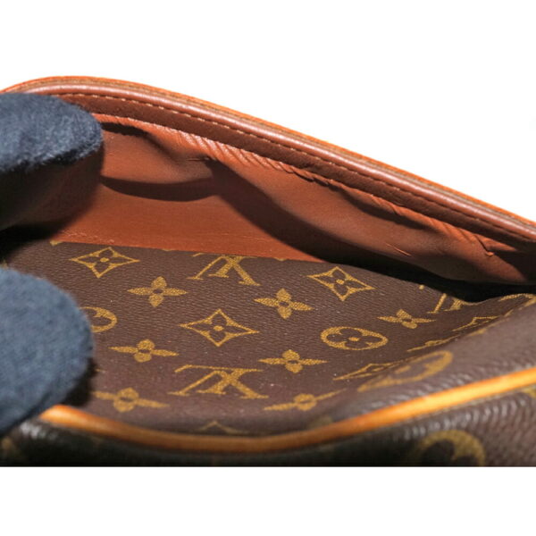 imgrc0098016078 Louis Vuitton Blois Shoulder Bag Monogram