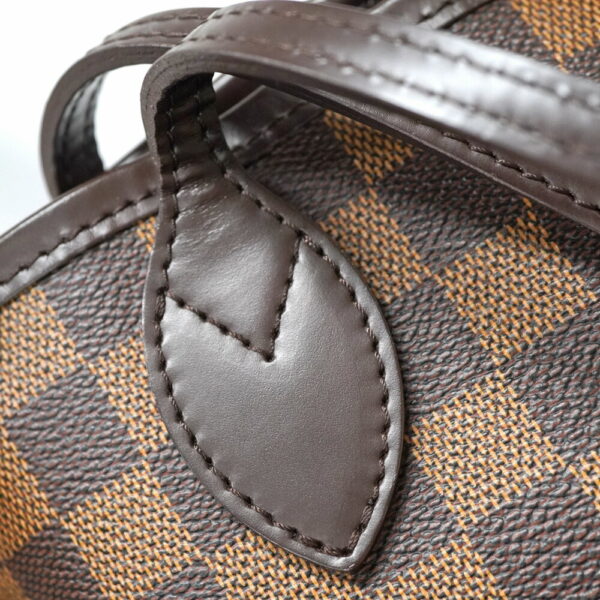 imgrc0098343160 Louis Vuitton Neverfull MM tote bag Damier