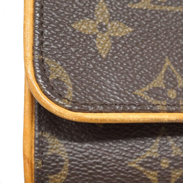 imgrc0098378692 Louis Vuitton Pochette Twin GM Shoulder Bag Monogram