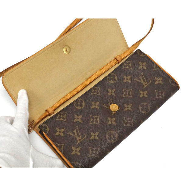 imgrc0098378694 Louis Vuitton Pochette Twin GM Shoulder Bag Monogram