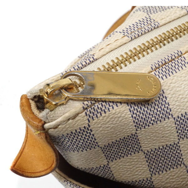 imgrc0098602807 Louis Vuitton Totally MM Damier Azur tote bag