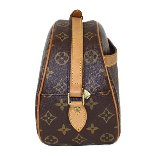 imgrc0098713203 Louis Vuitton Blois Monogram Canvas Shoulder Bag Brown