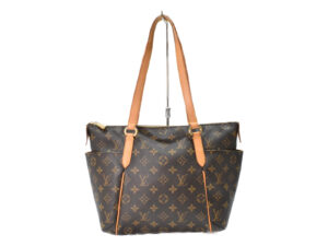 imgrc0099110023 Louis Vuitton Thalia Horizontal Damier Handbag