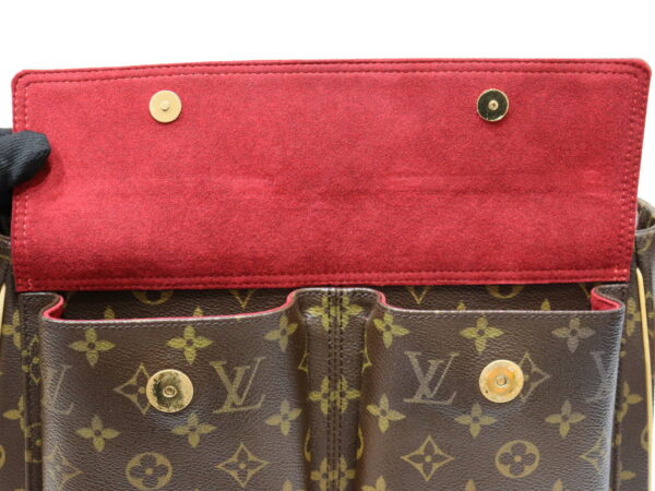 imgrc0099271124 Louis Vuitton Viva Cite GM Monogram Shoulder Bag