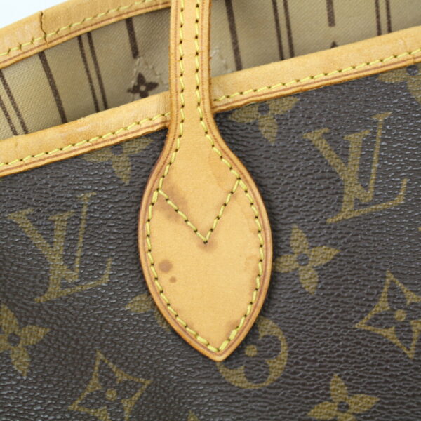 imgrc0100453577 Louis Vuitton Neverfull MM Monogram Canvas Tote Bag Brown