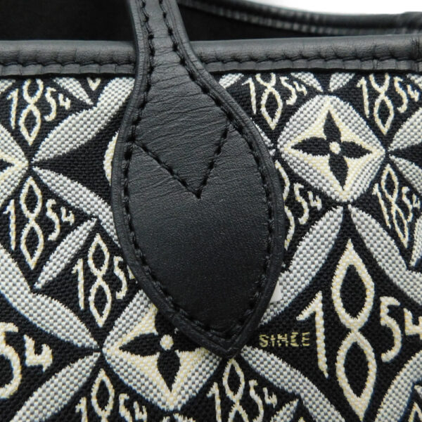 imgrc0100525830 Louis Vuitton Neverfull MM Monogram Jacquard Tote Bag Gray