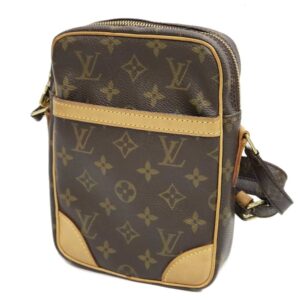 imgrc0101196932 Louis Vuitton Pochette Accessoire Monogram Pochette