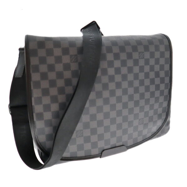 k21 3467 8 Louis Vuitton Daniel GM Shoulder Bag Damier Graphite Black Gray