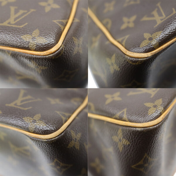 k24 3922 11 Louis Vuitton Batignolles Bag