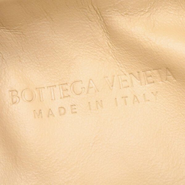 lbbo651876vcpp52700d Bottega Veneta The Jodie Mini Intrecciato Handbag Beige