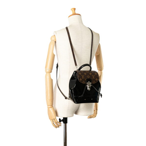 oe90lyf6cubol4if 8 Louis Vuitton Monogram Hot Springs Patent Rucksack Black