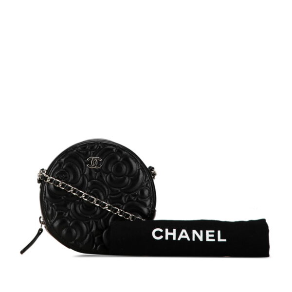 ofx1zrwlylycbre6 10 Chanel Camellia Mini Chain Pochette Shoulder Bag Black