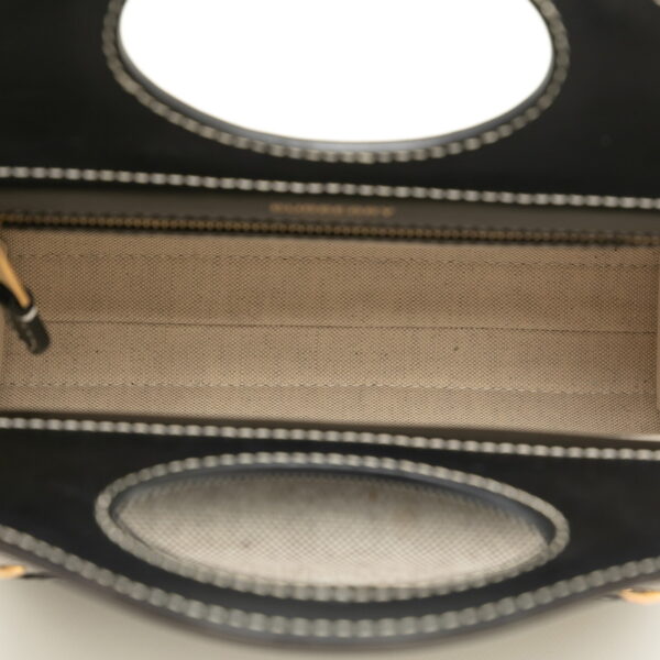 ov8t7xgoec3vkyb6 5 Burberry Horseferry Shoulder Bag 2Way Black White