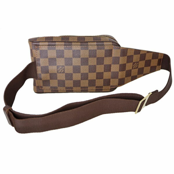 p22 1712 2 Louis Vuitton Jeronimos Body Bag Damier