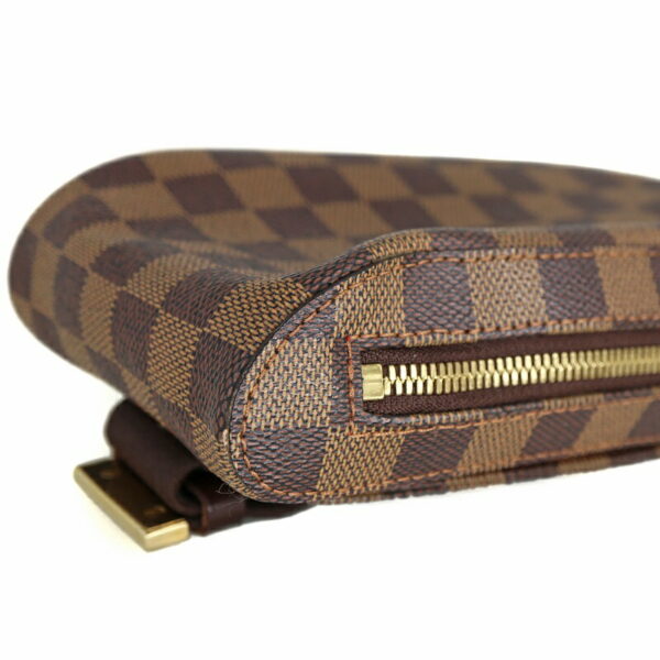 p22 1712 4 Louis Vuitton Jeronimos Body Bag Damier