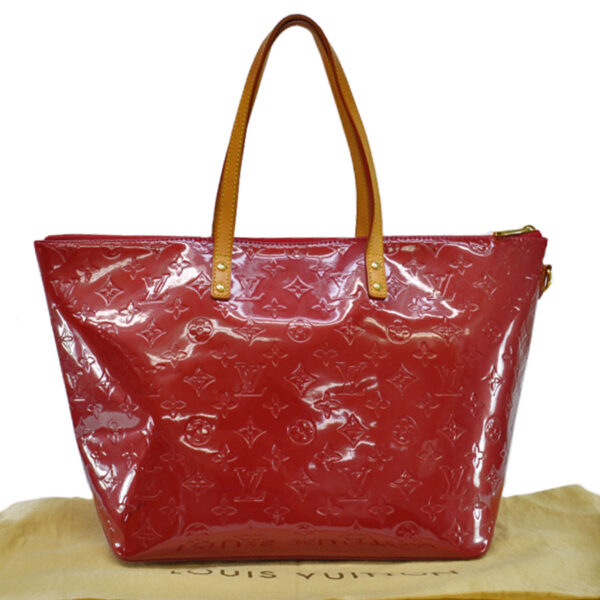 r8774a 1 Louis Vuitton Bellevue GM Vernis Leather Tote Bag Red