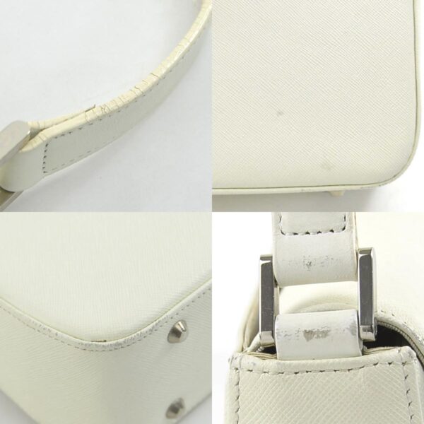 r9968i 9 c Burberry Leather Handbag White