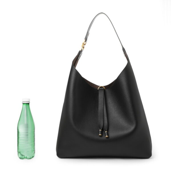 s630i3105 Chloe Marcie Hobo Bag Leather Black