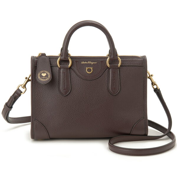 sfe21 0388 758180 Ferragamo Gancini Tote Bag Brown