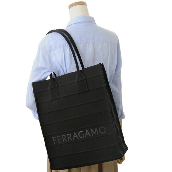 sfe21 3986 765614 4 Ferragamo Tote Bag Black