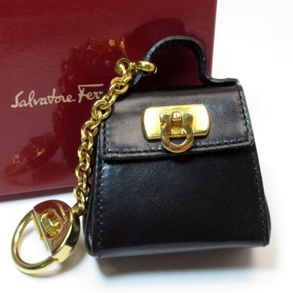 t18519a Salvatore Ferragamo Gancini Leather Charm Black