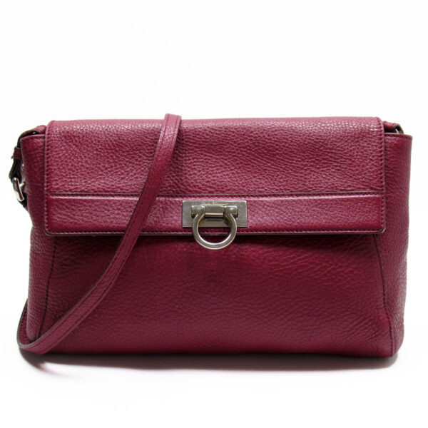 t18648i Salvatore Ferragamo Embossed Leather Shoulder Bag Red