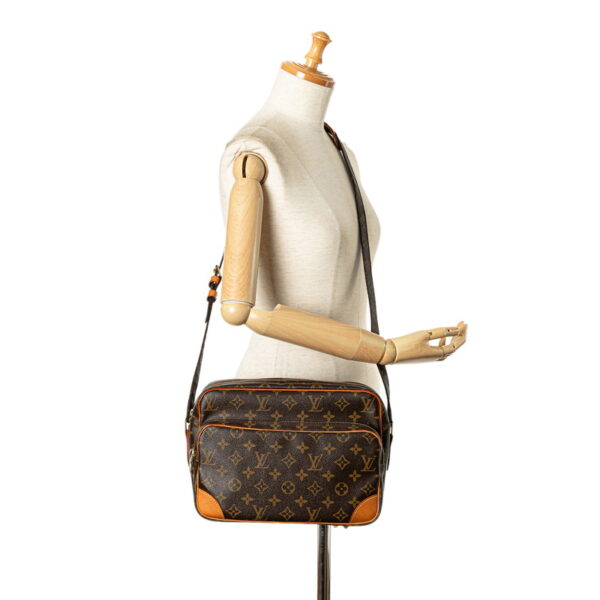 ud6he3hcvft0qa79 9 Louis Vuitton Monogram Nile Crossbody Shoulder Bag Brown