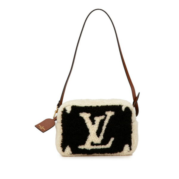 wpygbfryxbokk2kj 1 Louis Vuitton Monogram Teddy Beach Boa Pouch Cream