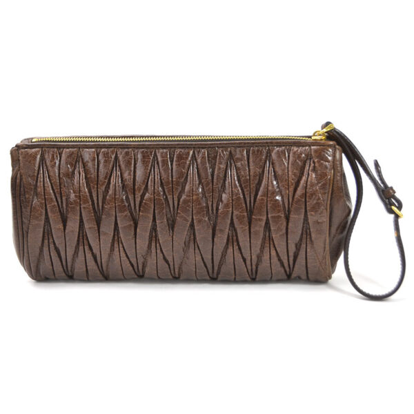 y15557f 1 Miu Miu Clutch Bag Matelasse Leather Brown