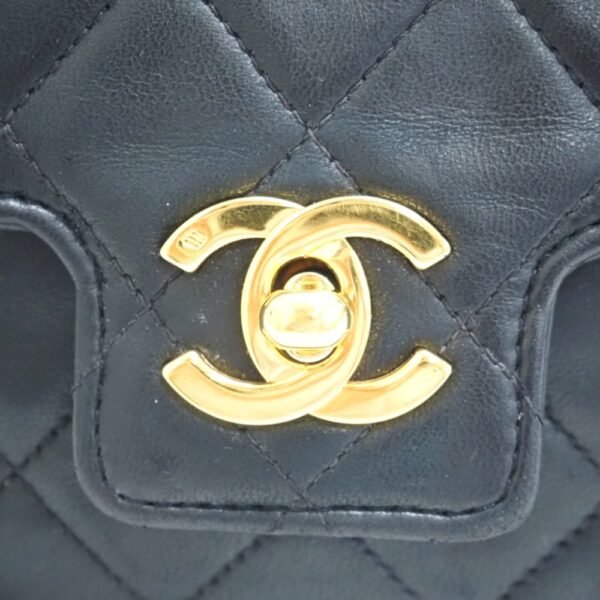 z0002142 8 Chanel Matelasse Turnlock Handbag Black