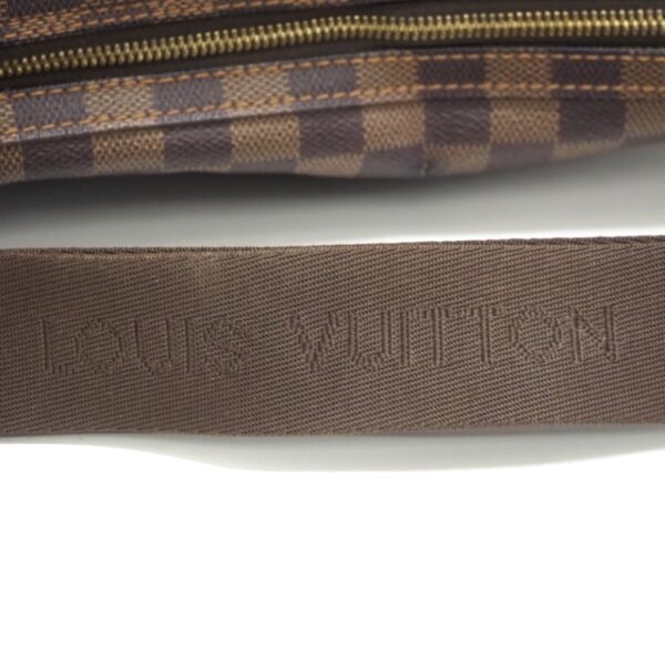 z0002645 8 Louis Vuitton Dorsoduro Damier Shoulder Bag Brown